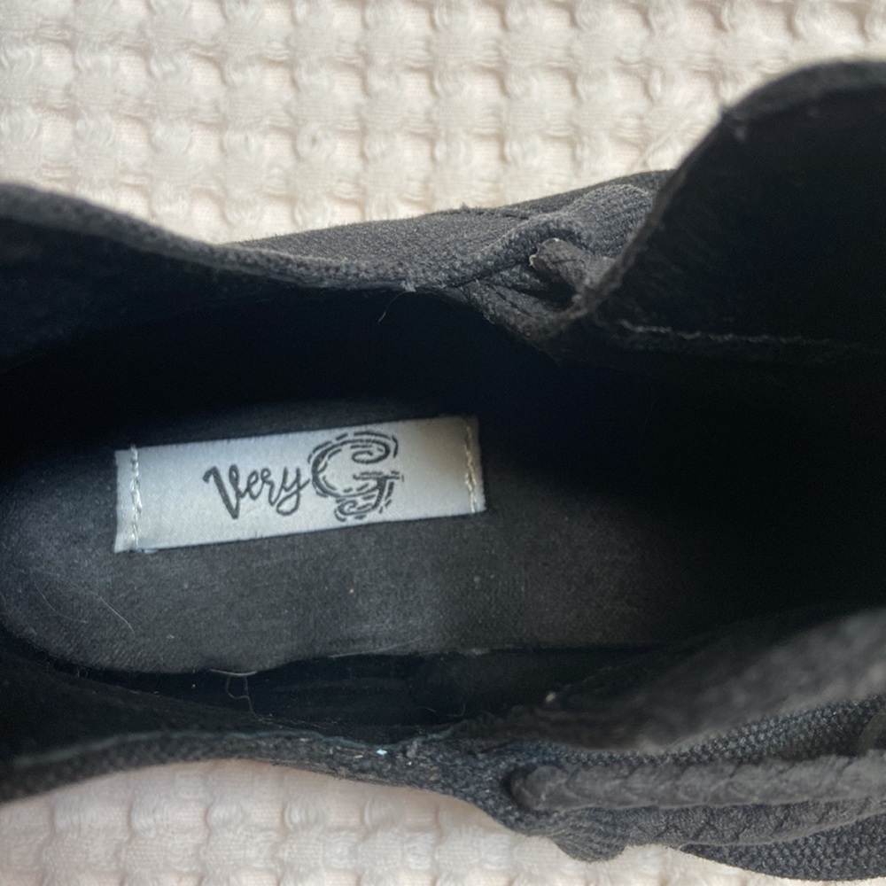 Booties - Picture 3 of 4